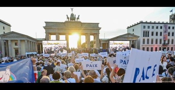 Religions from around the world gather together in Berlin