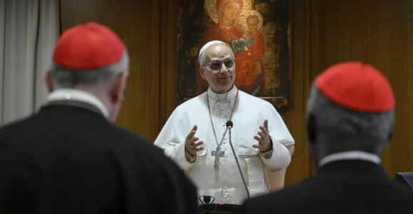Pope Leo XIV lays out his vision, identifies AI as main challenge for humanity